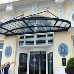 Grand Hotel - L'entrée face à la mer