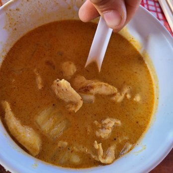 Ban Moon - yellow curry with chicken is awesome - Thai Near Me - San Angelo, Texas