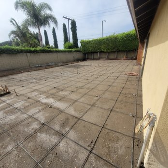 Ramirez Concrete - Rebar #3. 24"on center. - Masonry/Concrete Near Me