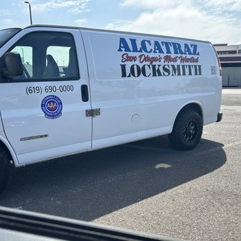 Alcatraz Locksmith - Keys & Locksmiths Near Me - Chula Vista, California