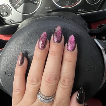 V Spa Nail - Cat eye - Day Spas Near Me - Garden City, New York V Spa Nail - Cat eye - Day Spas Near Me - Garden City, New York
