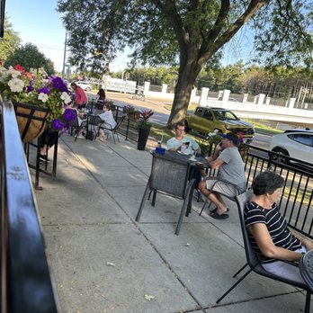 Badger Tavern - Outside dining - Sports Bars Near Me - Madison, Wisconsin