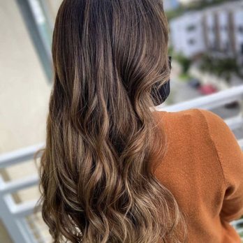 Aquilano Salon - Color melt by Alexa - Hair Salons Near Me - Alexandria, Virginia