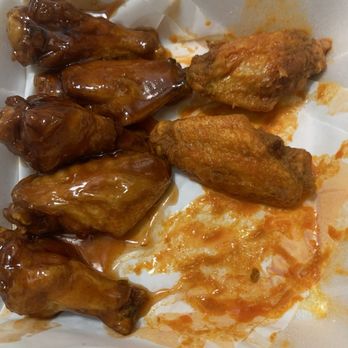 Wing Kings - OG hot and honey hot flavored wings - Sports Bars Near Me - El Paso, Texas