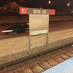 87th station - I'm on cta 87th dan Ryan this morning
