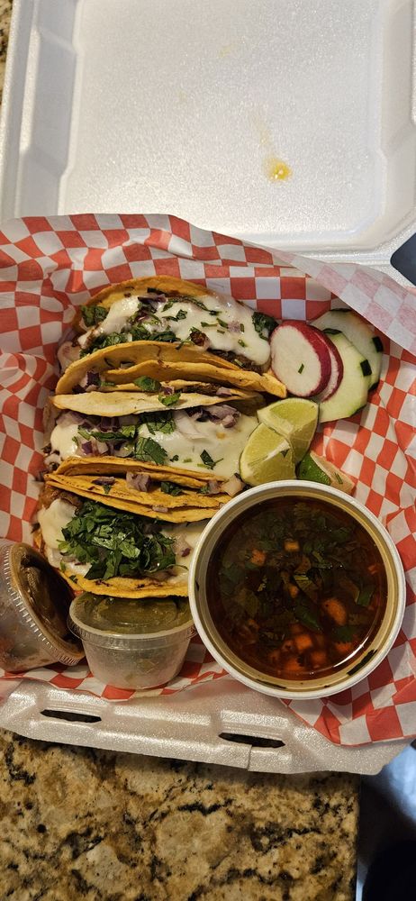 El Senor De Los Tacos — Mexican restaurant in Tampa Bay