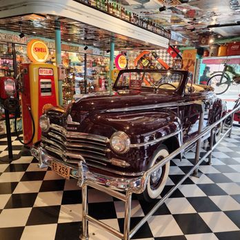 Filling Station Bar and Cafe - American Near Me - Makati, NCR Filling Station Bar and Cafe - American Near Me - Makati, NCR