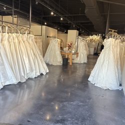 Calvet Couture Bridal