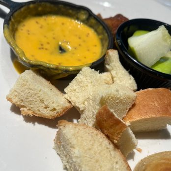 Local Goat - New American Near Me - Pigeon Forge, Tennessee