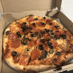 Kelley Square Pub - Pepperoni Pizza with black olives