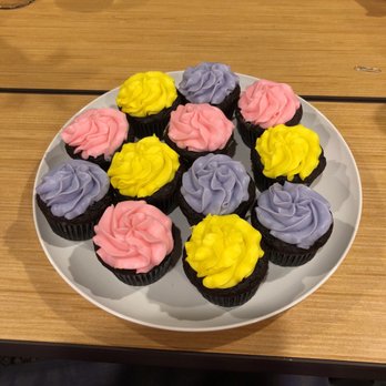 Joe's Just Desserts - Beautiful Birthday Cupcakes - Cupcakes Near Me Joe's Just Desserts - Beautiful Birthday Cupcakes - Cupcakes Near Me