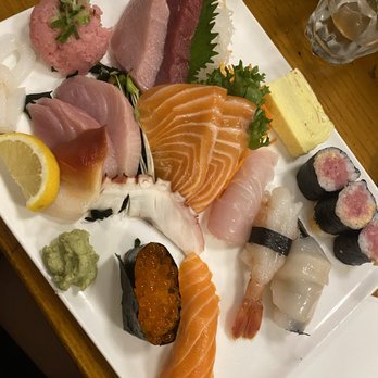 Tomo21 Sushi - Sushi & sashimi deluxe - Sushi Bars Near Me - New York, New York Tomo21 Sushi - Sushi & sashimi deluxe - Sushi Bars Near Me - New York, New York