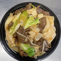 Lee's Garden Chinese Restaurant - Beef chow fun