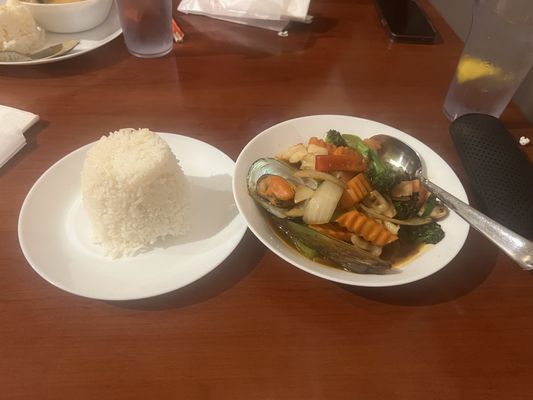 Chon Tong (Thai Cafe) Tennessee by null