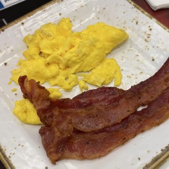 Jamms Restaurant - Eggs and bacon - Breakfast & Brunch Near Me - Las Vegas, Nevada