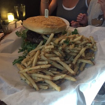 Yard House - Blue cheese burger - New American Near Me - Meridian, Idaho Yard House - Blue cheese burger - New American Near Me - Meridian, Idaho