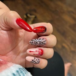 Emme Beauty - My nails
