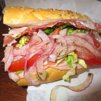 Bev's Cafe and Market - Breakfast & Brunch Near Me - Kennebunk, Maine