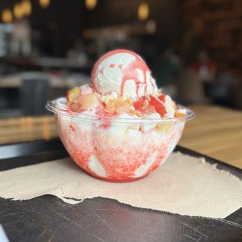 Cafe Teasia - Strawberry Bingsu - Coffee & Tea Near Me - River Edge, New Jersey