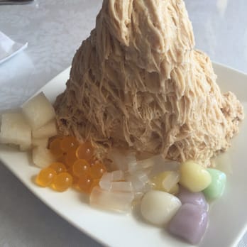 Frostcity - Coffee with popping boba, pear, mochi, and lychee jelly - Desserts Near Me - Honolulu, Hawaii