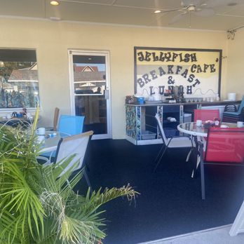 The Jellyfish Cafe - 9/16/23 Outside dining- more seating capacity than I thought! - American Near Me - Wildwood Crest, New Jersey The Jellyfish Cafe - 9/16/23 Outside dining- more seating capacity than I thought! - American Near Me - Wildwood Crest, New Jersey