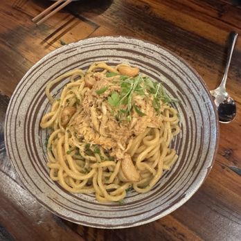 Nep Cafe - Garlic Noodle with Crab - Breakfast & Brunch Near Me - Fountain Valley, California