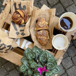 Almond croissant