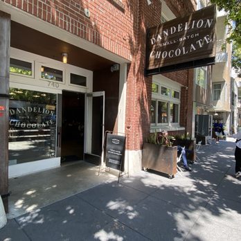 Dandelion Chocolate - Chocolatiers & Shops Near Me - San Francisco, California Dandelion Chocolate - Chocolatiers & Shops Near Me - San Francisco, California