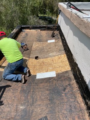 All-Right Roofing Logo