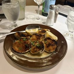 Posto Pazzo - Baked clams!