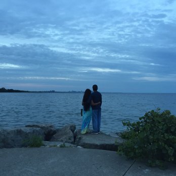 Jack Darling Memorial Park - Parks Near Me - Mississauga, Ontario