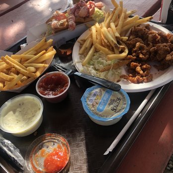 Sea View Snack Bar - Clam Strips, Cold Lobster Roll, fish and chips - Seafood Near Me - Mystic, Connecticut