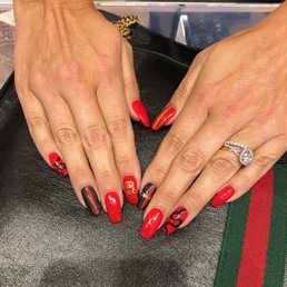 Gucci Nails