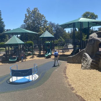 Nealon Park - Parks Near Me - Menlo Park, California Nealon Park - Parks Near Me - Menlo Park, California