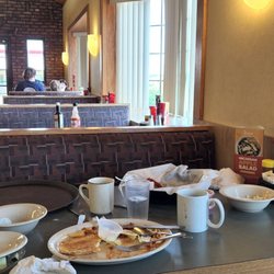 Big Boy - This table wasn't bussed the whole time.