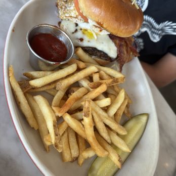 Culinary Dropout - Bacon burger with a fried egg - New American Near Me - Scottsdale, Arizona