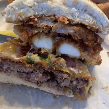 Jack's Place - 5150 burger. - Breakfast & Brunch Near Me - Leona Valley, California