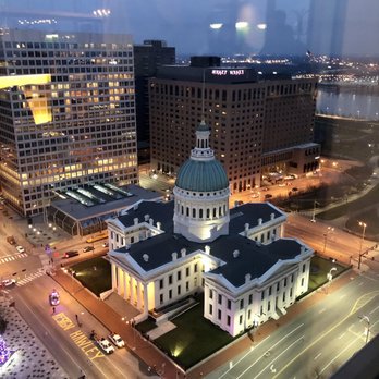 360 Rooftop Bar - Lounges Near Me - St. Louis, Missouri
