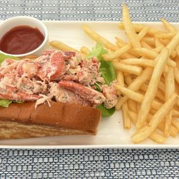 Nantucket Lobster Roll