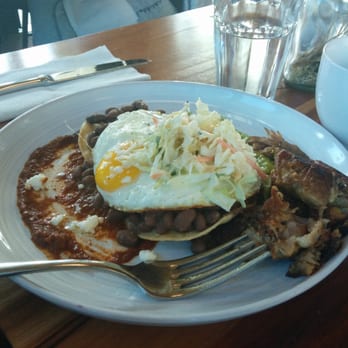 Johnston's Saltbox - Eggs ranchero - New American Near Me - San Carlos, California