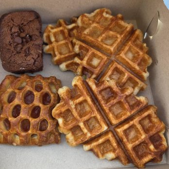 Yi's Cafe - Croffles, Brownie pound cake, & Guava Danish - Coffee & Tea Near Me - Arcadia, California Yi's Cafe - Croffles, Brownie pound cake, & Guava Danish - Coffee & Tea Near Me - Arcadia, California