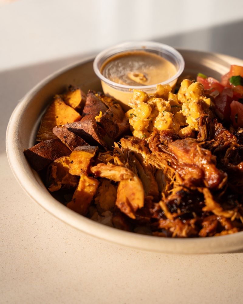 Harvest Bowl Eatery & Market