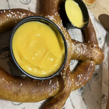 U Pick 6 Public House - Homemade Stout Pretzel - American Near Me - Erie, Pennsylvania U Pick 6 Public House - Homemade Stout Pretzel - American Near Me - Erie, Pennsylvania