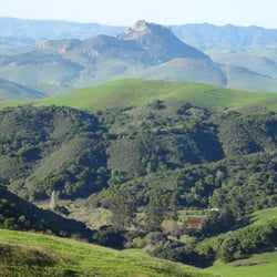 See Canyon - Prefumo Canyon Scenic Overlook - One of a string of Morros that go from Morro Bay to
Bishop Peak.