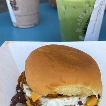 Big dawg burger - Deluxe breakfast from Big Dawg Burger and delicious marcha from Seven Seas my two favorite places - Burgers Near Me