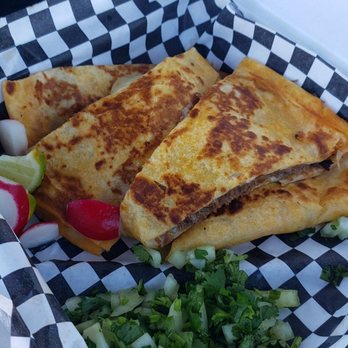Guerito’s Red Tacos - Quesedilla - Food Trucks Near Me - San Antonio, Texas