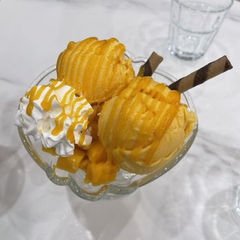 Mango Mango Dessert - Mango Sundae - Desserts Near Me - Las Vegas, Nevada