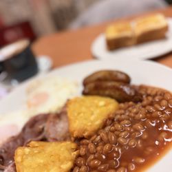 Harry's Cafe - English breakfast