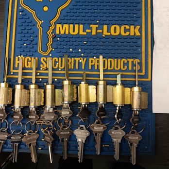 Hendry County Locksmith - Recombinacion - Keys & Locksmiths Near Me - Clewiston, Florida Hendry County Locksmith - Recombinacion - Keys & Locksmiths Near Me - Clewiston, Florida
