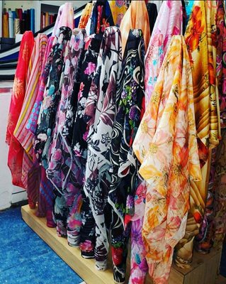 La Casa de las Viejas (Fabric and Lenceria) by null